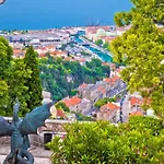 Lejlighed Colourful Seaview - Happy